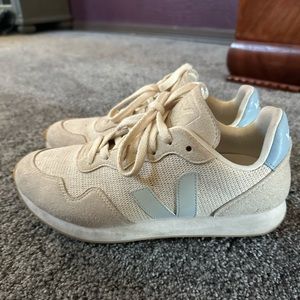 Hardly worn Veja exercise shoe